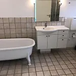 Casa vacanze M13015-vaeggerlose-marielyst-strandvej-63-w *